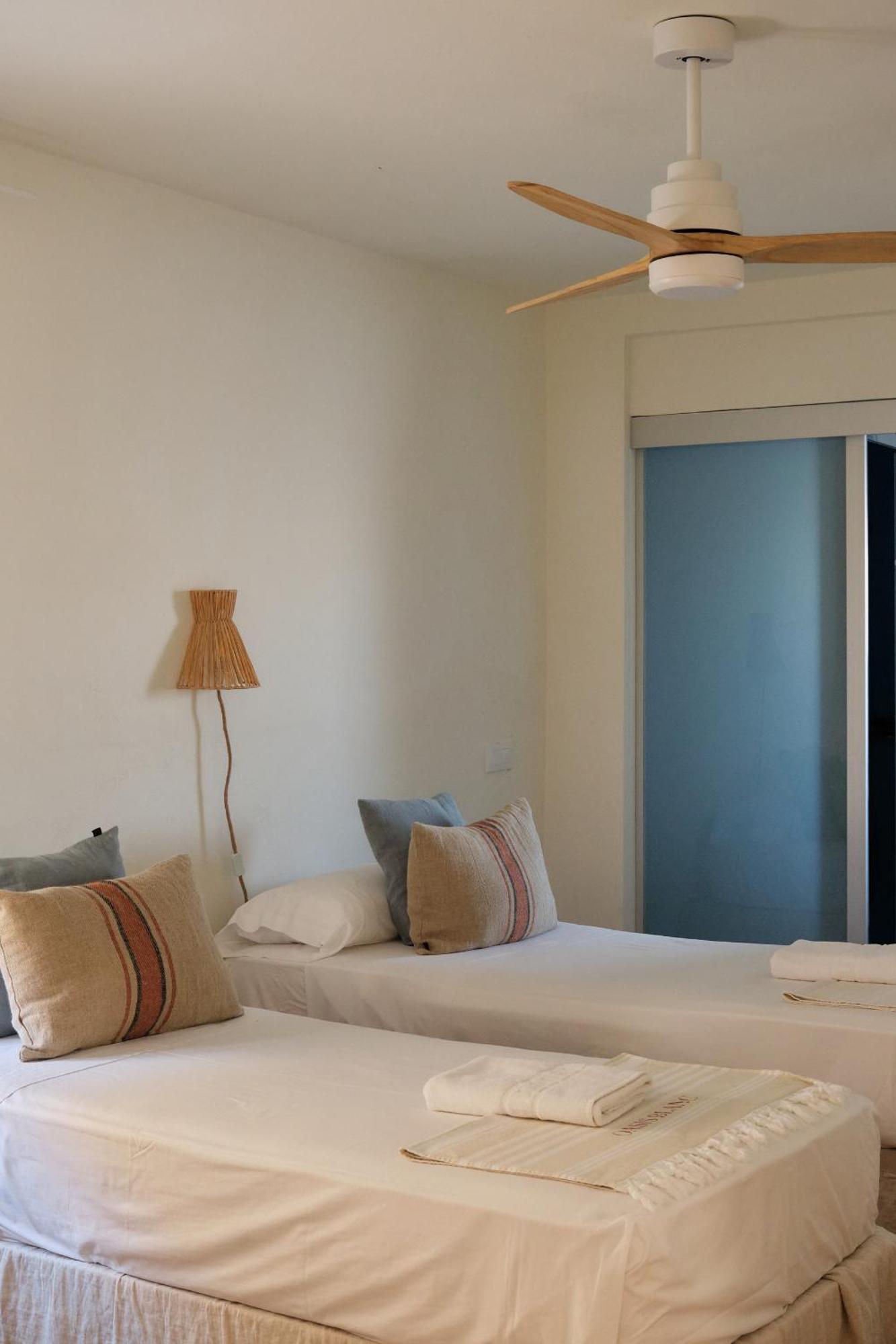 Arenal D'En Castell South Apartment Exterior photo
