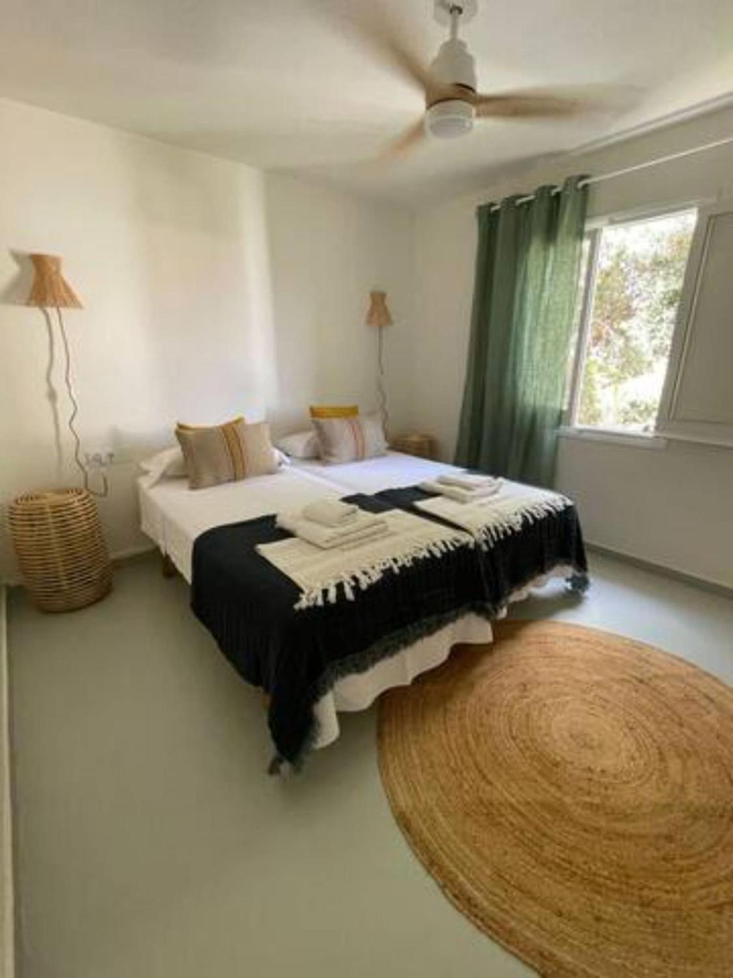 Arenal D'En Castell South Apartment Exterior photo